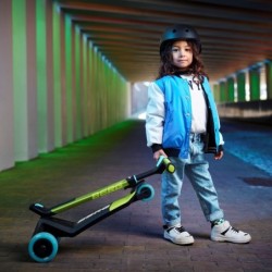 BERG lasten kolmipyöräinen skootteri NEXO 2+ LED takavalo